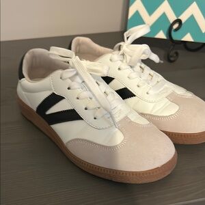 Women's White cream and Black Sneakers with gum sole